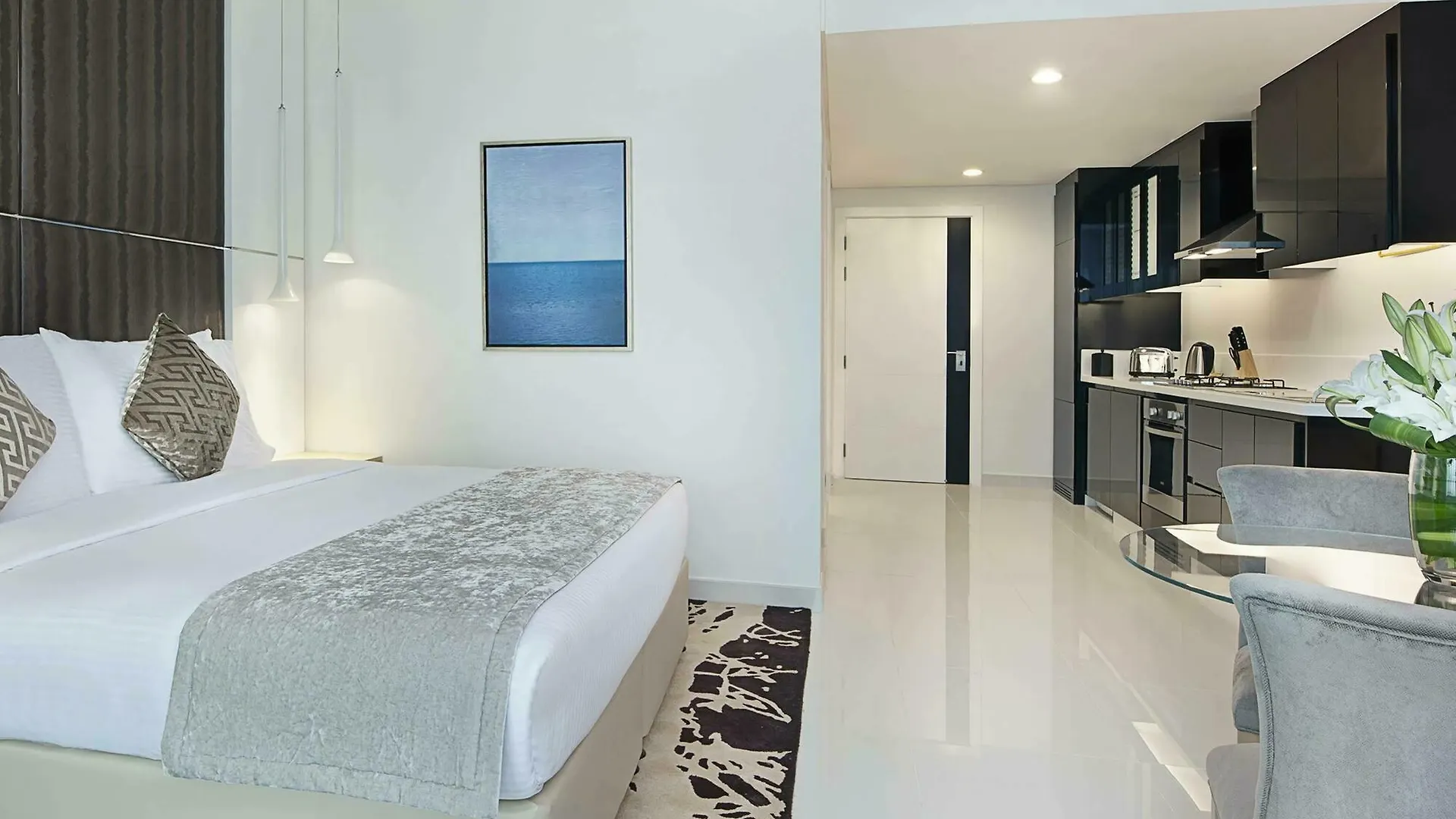 Damac Maison Canal Views Dubai Aparthotel
