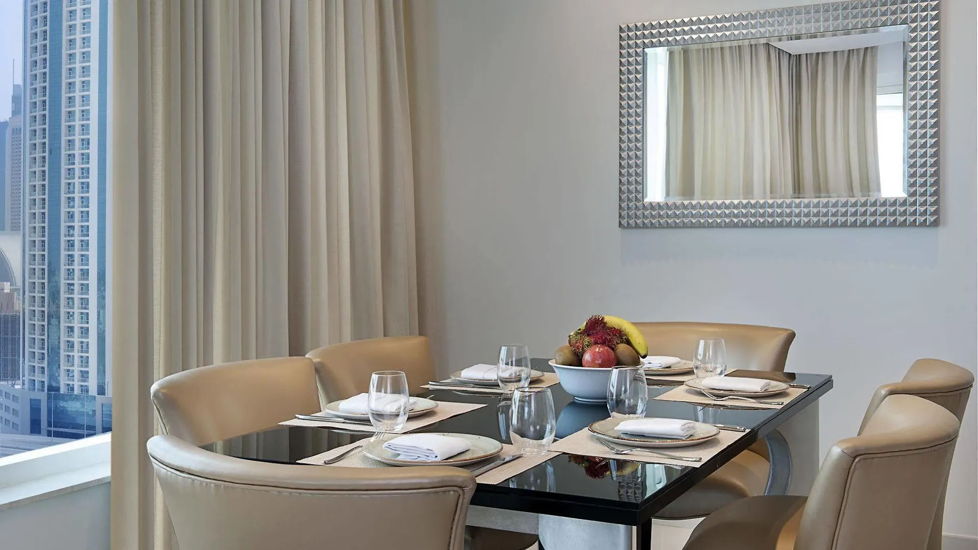 Damac Maison Canal Views Dubaj 5*,