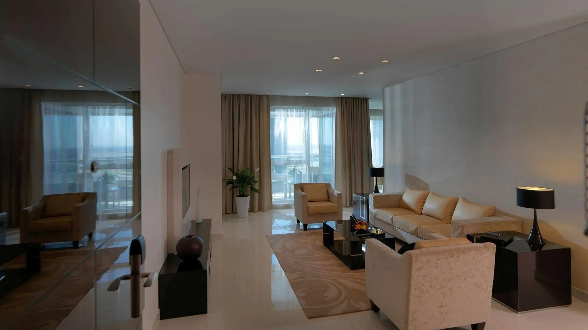 Damac Maison Canal Views Dubaj Egyesült Arab Emírségek