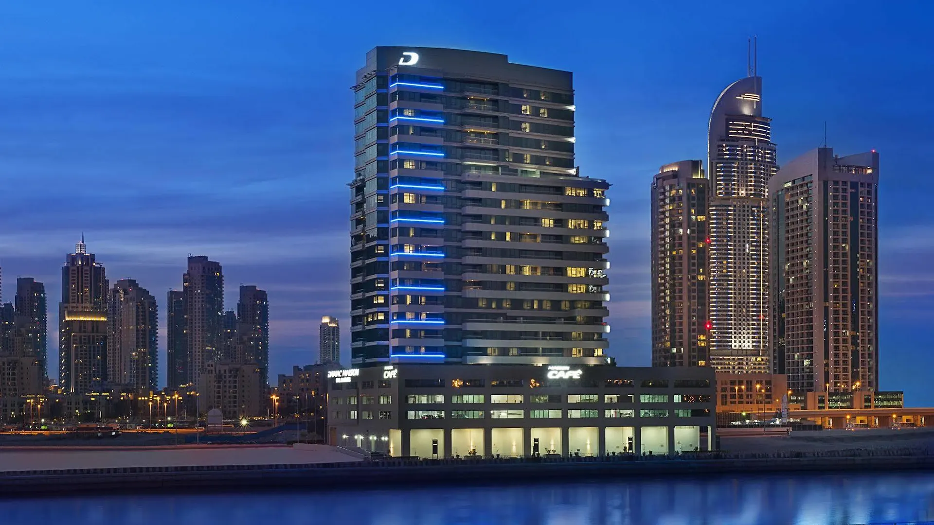 Damac Maison Canal Views Dubaj